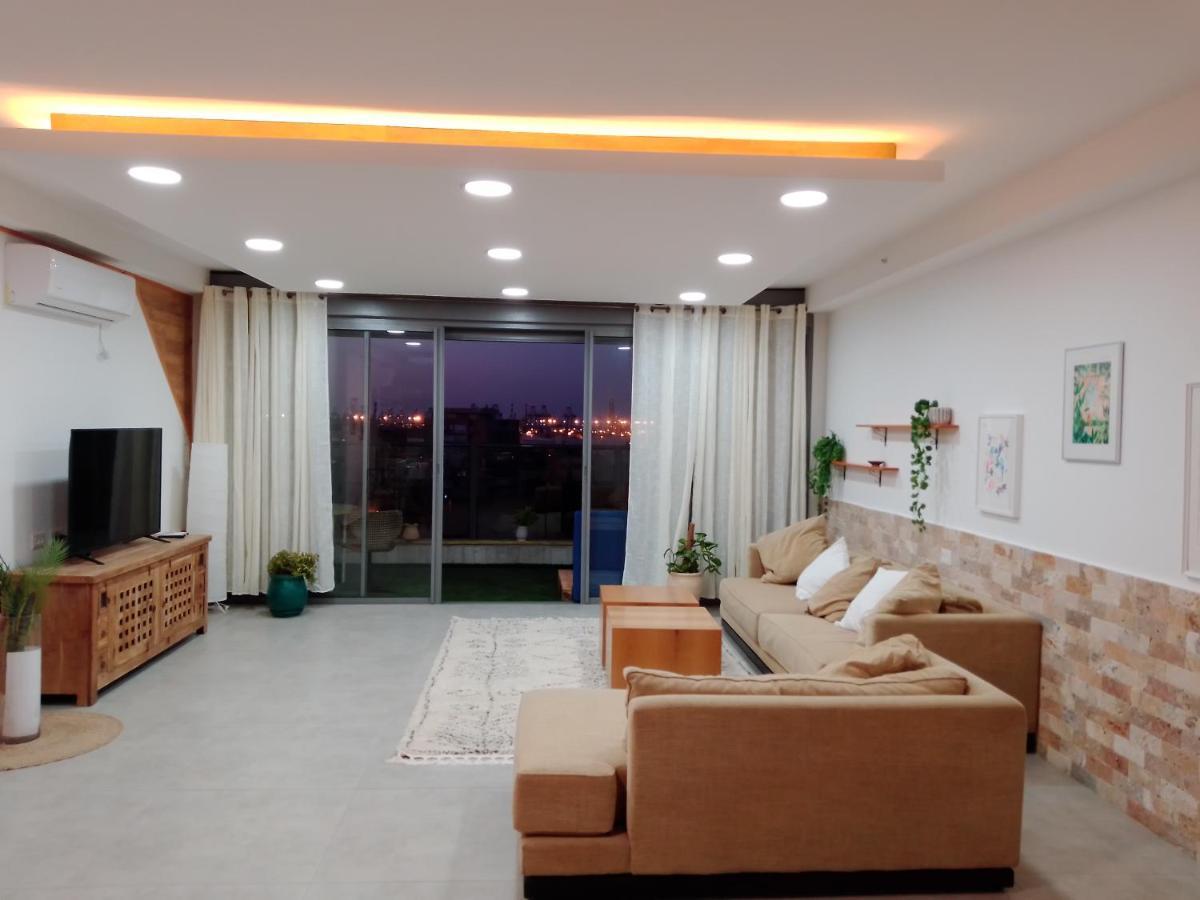 Beautiful Beach Apartment Ashdod Extérieur photo